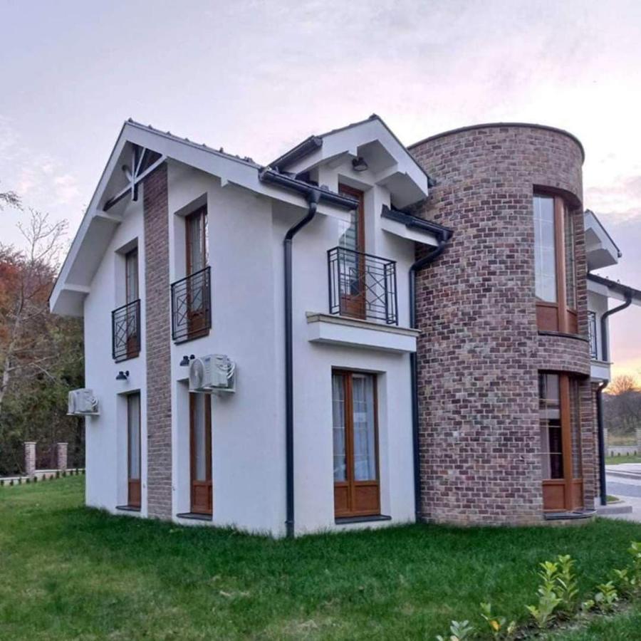 Crown House Lejlighedshotel Vrnjačka Banja Eksteriør billede