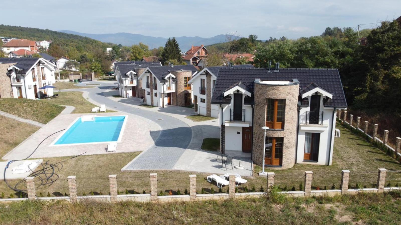 Crown House Lejlighedshotel Vrnjačka Banja Eksteriør billede