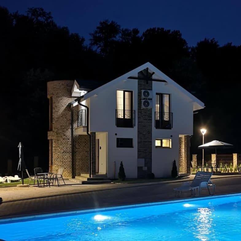 Crown House Lejlighedshotel Vrnjačka Banja Eksteriør billede