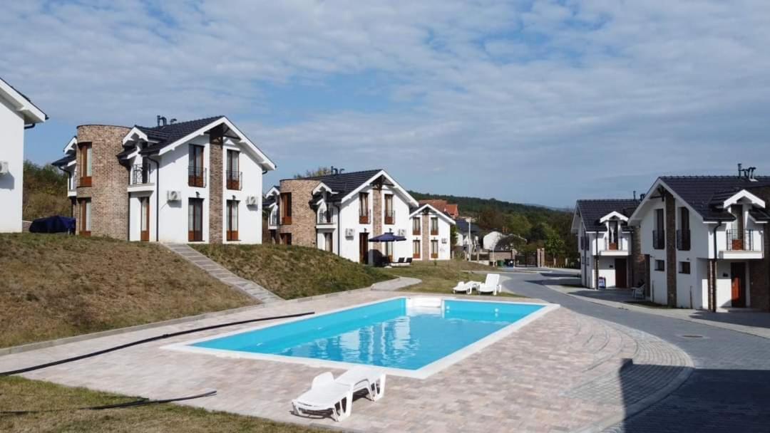 Crown House Lejlighedshotel Vrnjačka Banja Eksteriør billede